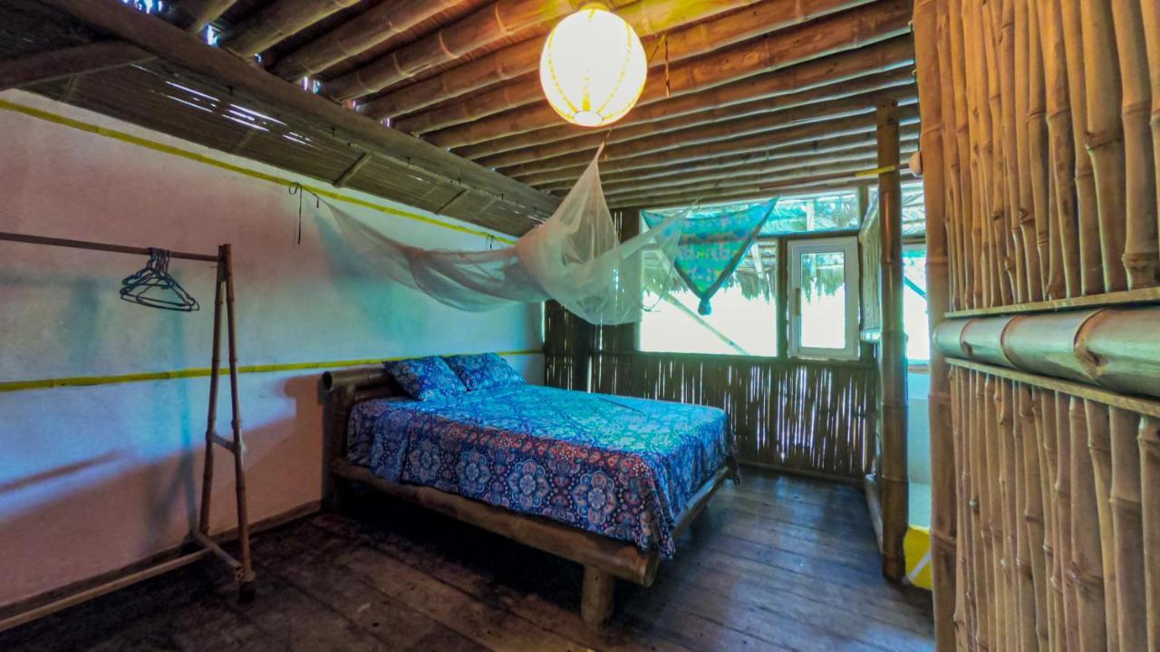 Raices Mompiche Hotel ภายนอก รูปภาพ