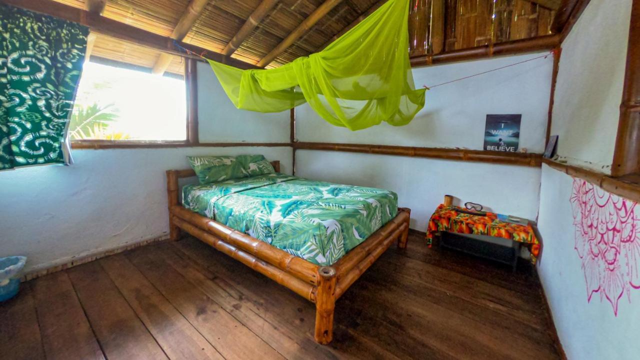 Raices Mompiche Hotel ภายนอก รูปภาพ