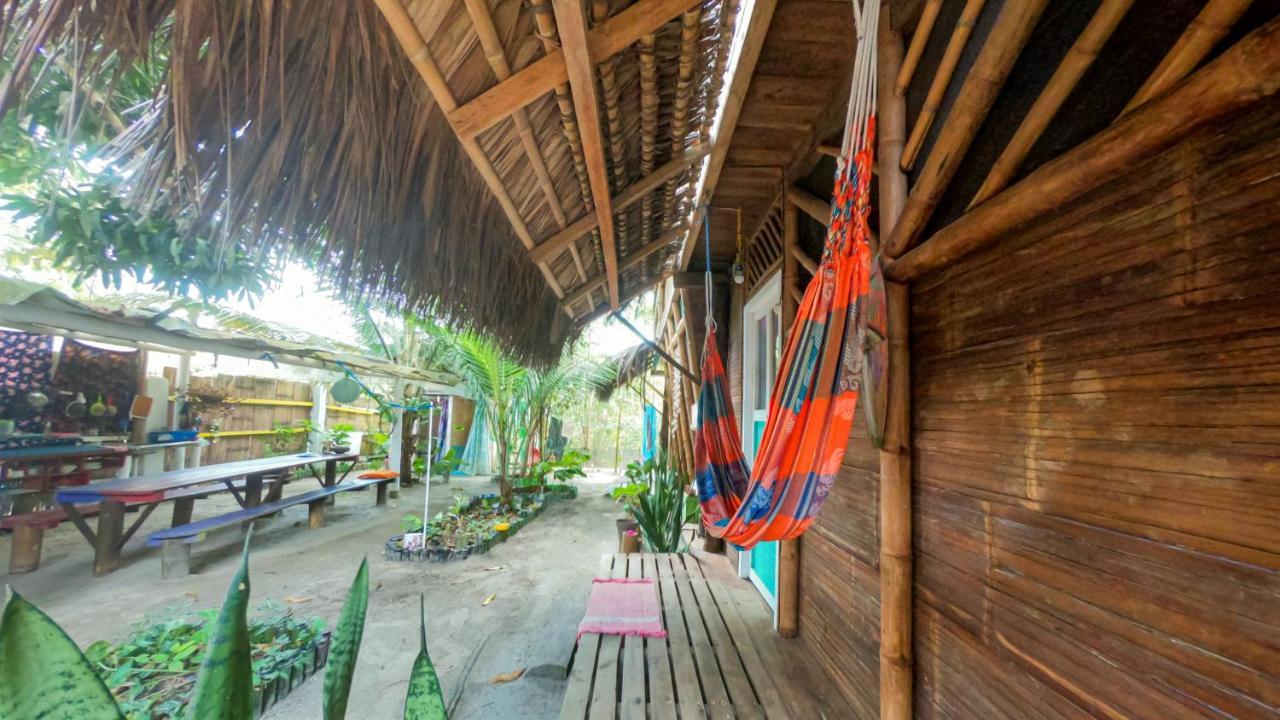 Raices Mompiche Hotel ภายนอก รูปภาพ